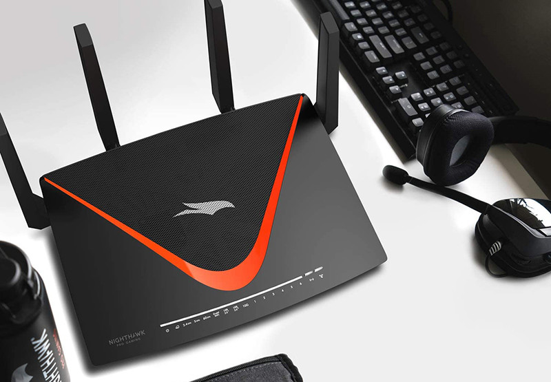 NETGEAR Routeur WiFi Nighthawk Pro Gaming (XR700), AD7200 Bi-Bandes Quad Stream Gigabit