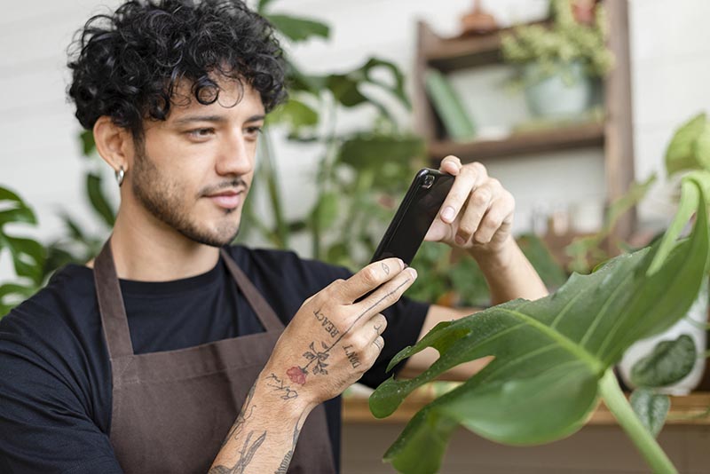 Le jardinier viral sur TikTok, Brian Briganti, révèle son secret pour l'abondance sans aucune expérience