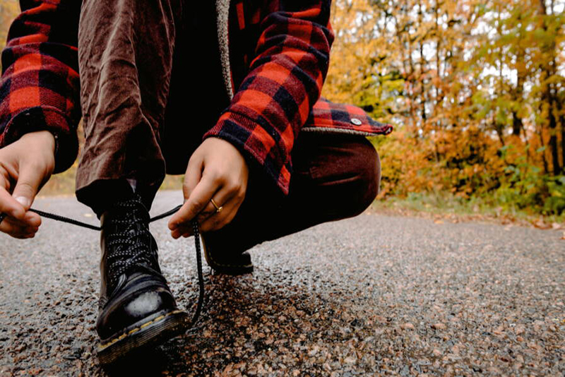 La meilleure méthode pour sécher vos chaussures mouillées sans sèche-linge et les garder sans odeur