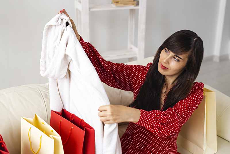 3 Effets Incommodants de Porter Trop Longtemps des Vêtements Serrés et Transpirants